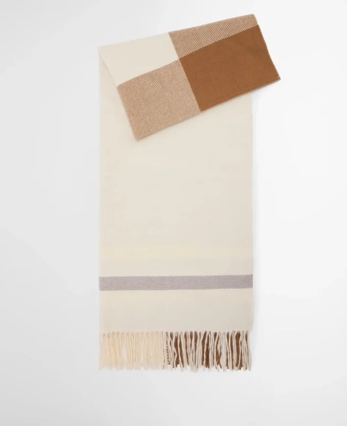 Harriet Scarf